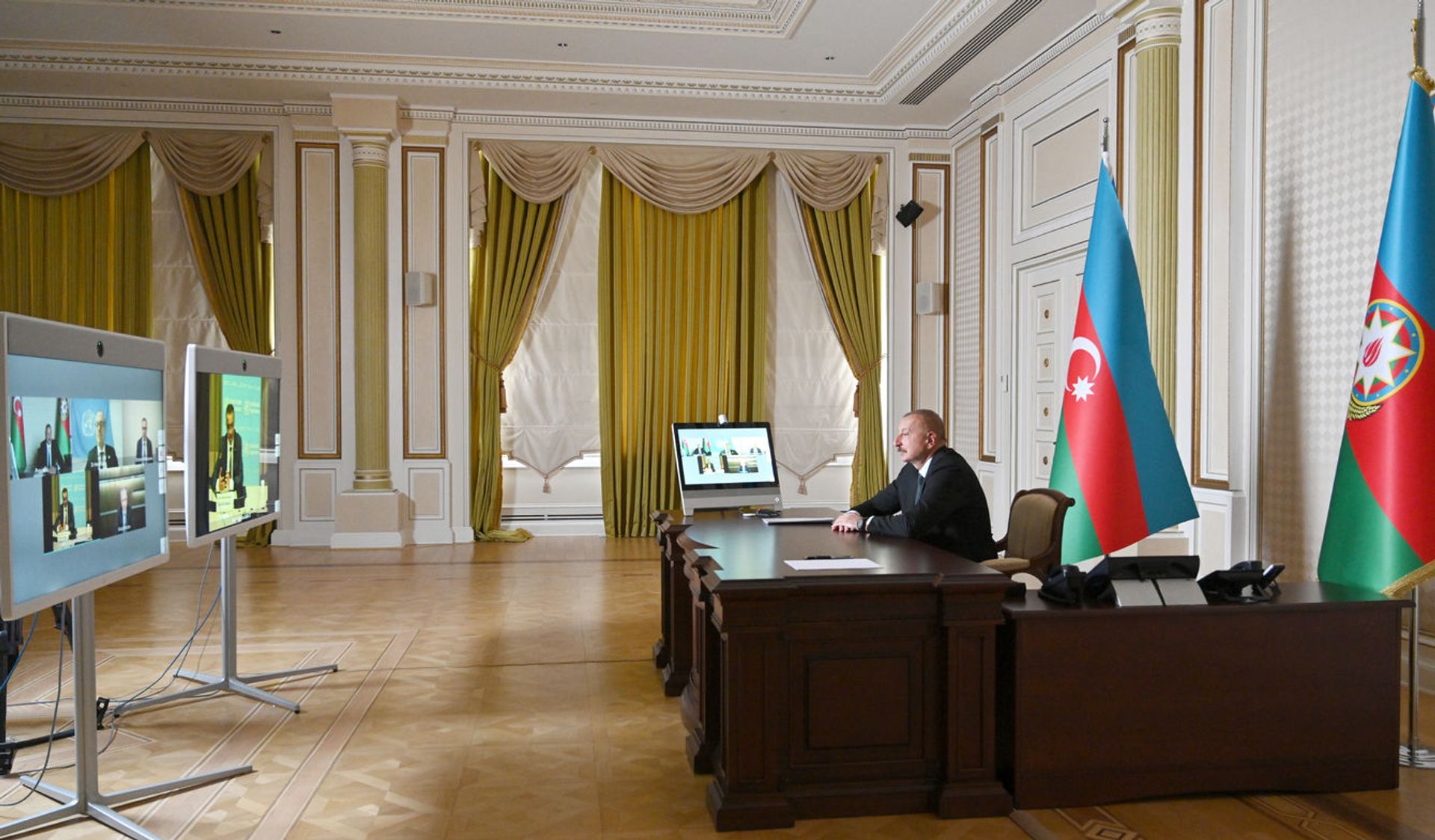 Президент: дискриминация, наблюдаемая в распределении вакцин, вызывает разочарование Президент: дискриминация, наблюдаемая в распределении вакцин, вызывает разочарование - Sputnik Азербайджан, 1920, 01.04.2021