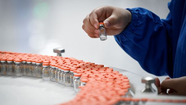 Вакцина CoronaVac компании Sinovac Biotech, фото из архива - Sputnik Азербайджан