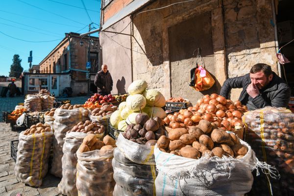 Продажа картофеля и лука в Кутаиси Продажа картофеля и лука в Кутаиси - Sputnik Азербайджан