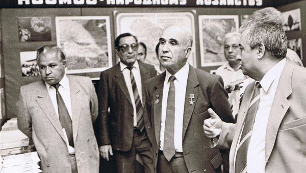 Азербайджанский учёный-инженер Керим Керимов - Sputnik Азербайджан