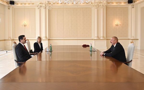 Встреча Президента Ильхама Алиева с послом Турции в Азербайджане Эрканом Озоралом - Sputnik Азербайджан