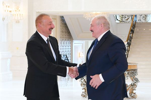 Встреча Президента Азербайджанской Республики Ильхама Алиева с находящимся с рабочим визитом в нашей стране Президентом Республики Беларусь Александром Лукашенко - Sputnik Азербайджан