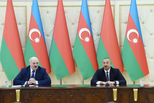 Президент Азербайджанской Республики Ильхам Алиев и Президент Беларуси Александр Лукашенко выступили с заявлениями для прессы - Sputnik Азербайджан
