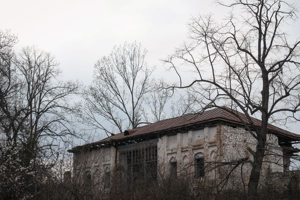 В начале 1930-х годов в доме Натаван располагалась Шушинская музыкальная школа - первая детская музыкальная школа, созданная в Азербайджане по инициативе основоположника азербайджанского вокального искусства Бюльбюля. - Sputnik Азербайджан