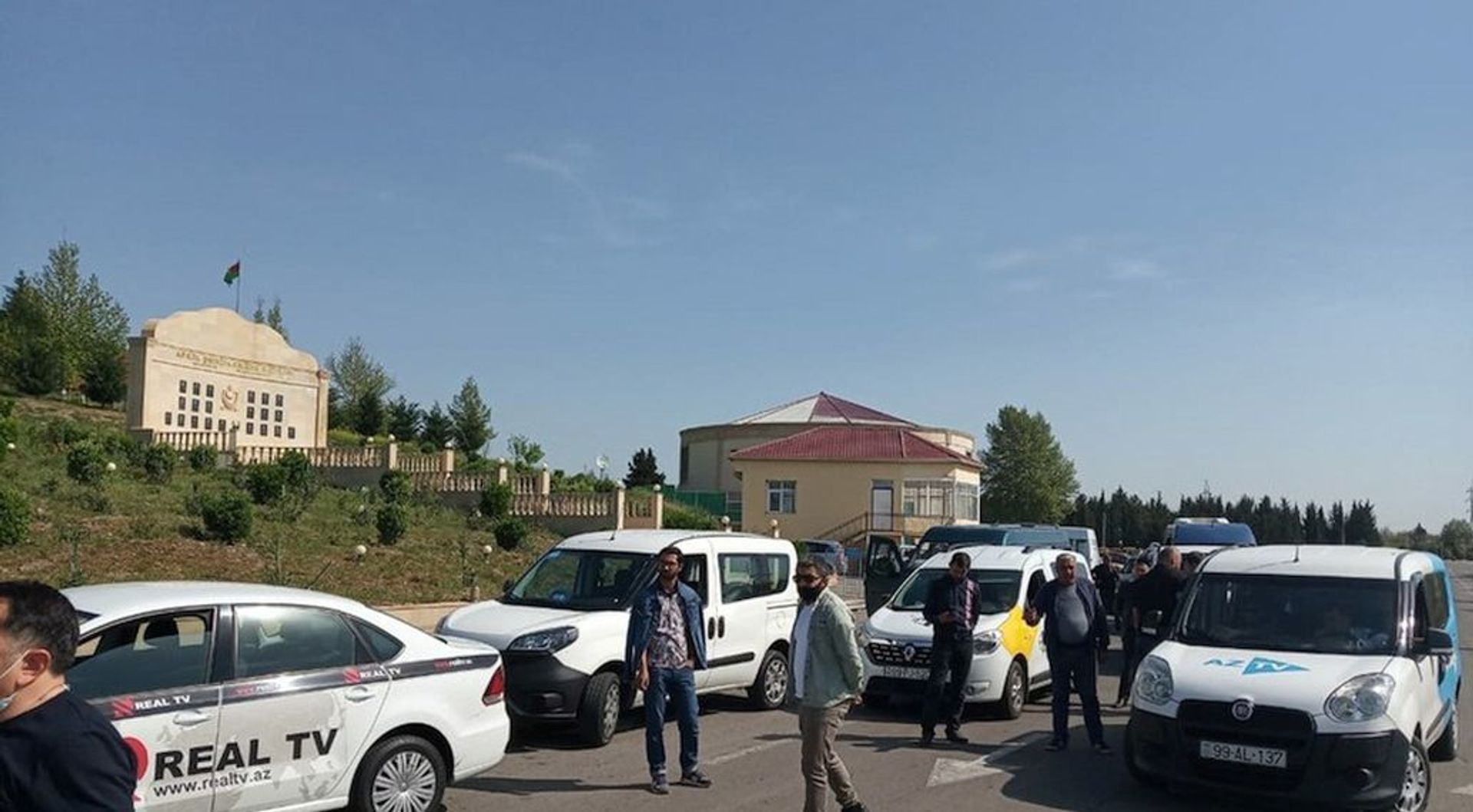 Члены Албано-удинской христианской религиозной общины Азербайджана посетили Ходжавенд - Sputnik Азербайджан, 1920, 17.04.2021
