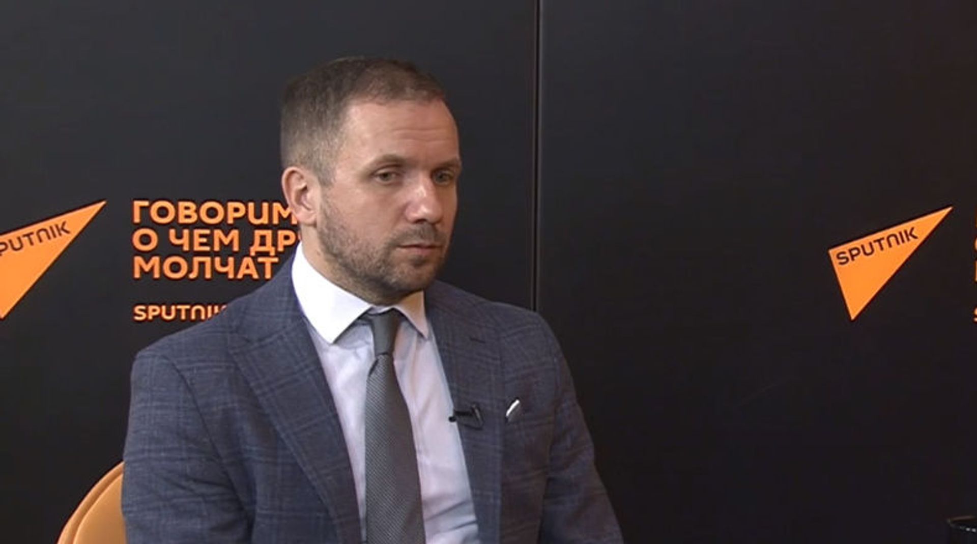 Интервью со Станиславом Притчиным  - Sputnik Азербайджан, 1920, 20.04.2021