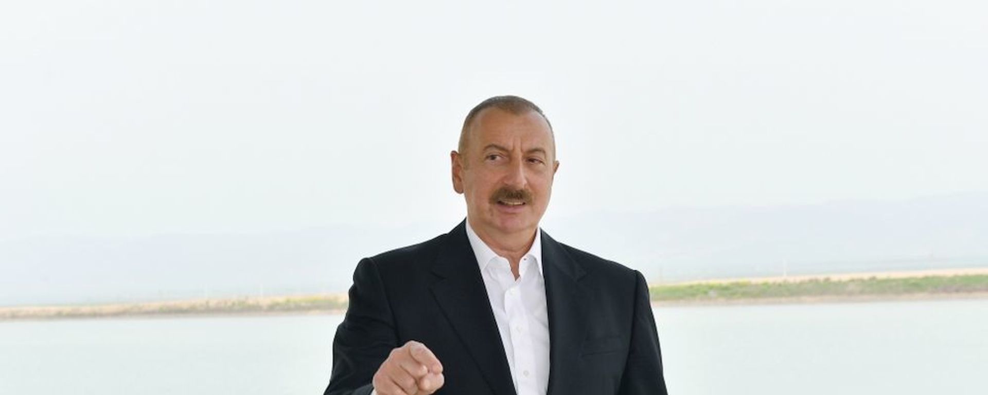 Prezident İlham Əliyev Azərbaycan Televiziyasına müsahibə verib - Sputnik Азербайджан, 1920, 20.04.2021