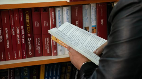Книга - Sputnik Азербайджан