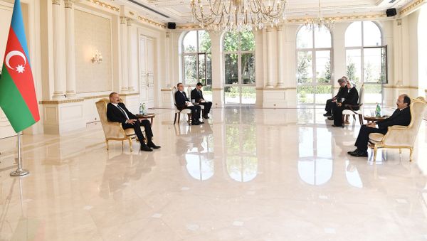 Prezident səfirlərin etimadnaməsini qəbul edib - Sputnik Азербайджан