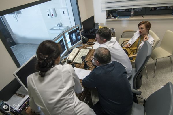 Радиологическая экспертиза древней мумии, которая была обнаружена в королевских гробницах в Верхнем Египте, доказала, что это тело беременной женщины - Sputnik Азербайджан