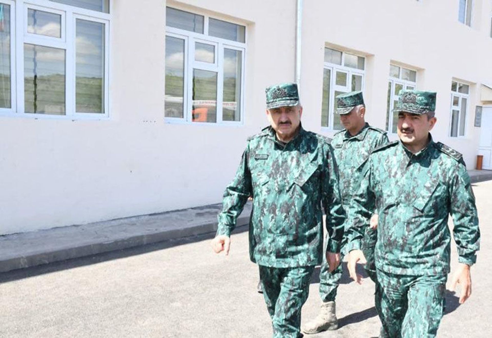 Помощник президента и начальник ГПС АР ознакомились с ситуацией на границе с Арменией - Sputnik Азербайджан, 1920, 04.05.2021