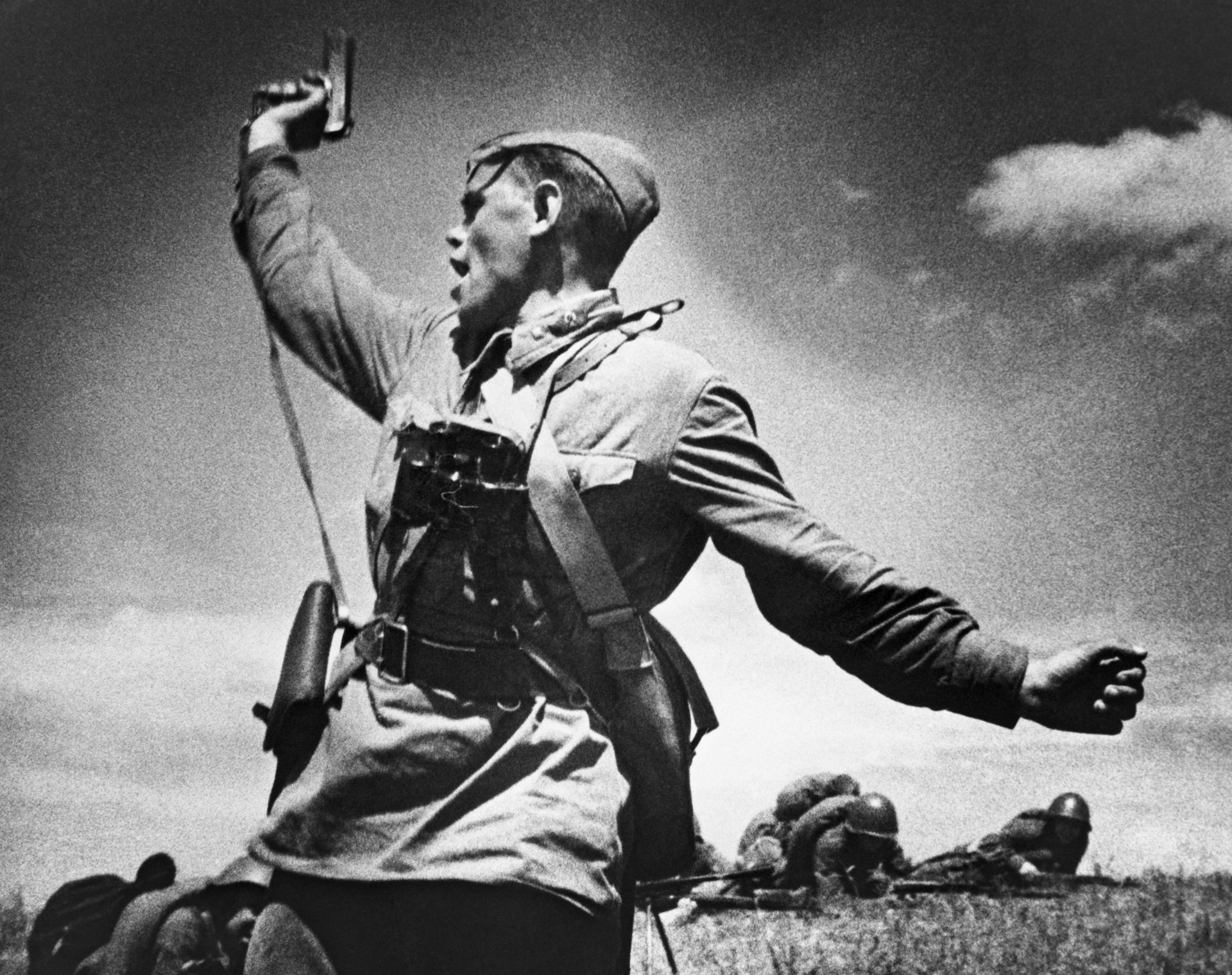  Фотография Комбат Макса Альперта, 1942 год - Sputnik Азербайджан, 1920, 27.01.2023