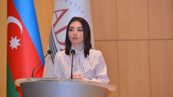 Xarici İşlər Nazirliyinin Mətbuat xidməti idarəsinin rəisi Leyla Abdullayeva - Sputnik Азербайджан
