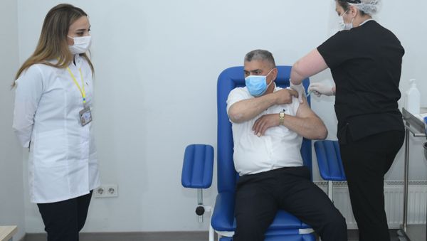 Bakıda Sputnik V peyvəndi ilə vaksinasiya - Sputnik Азербайджан