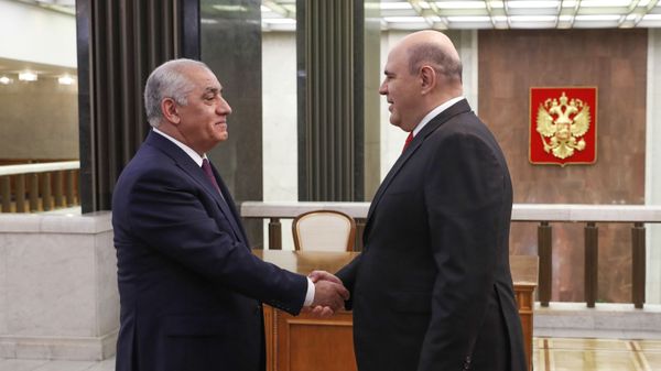 Председатель правительства РФ Михаил Мишустин и премьер-министр Азербайджана Али Асадов (слева) во время встречи, 20 мая 2021 - Sputnik Азербайджан