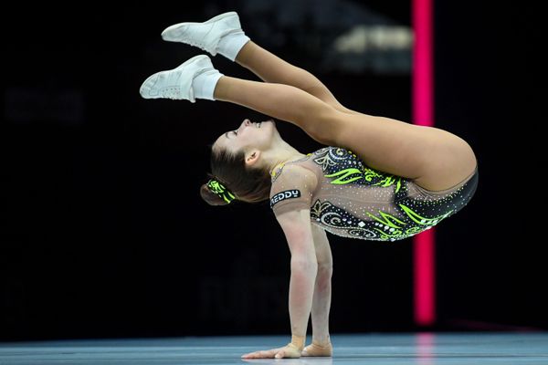 Спортсменка из Италии Анна Булло во время выступления на 16-м чемпионате мира по спортивной аэробике в Баку  - Sputnik Азербайджан