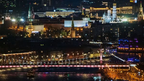 Вид на Крымский мост в Москве - Sputnik Азербайджан