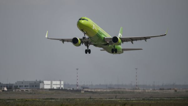 Пассажирский авиалайнер Boeing 737-8LP(WL) авиакомпании S7 Airlines, фото из архива - Sputnik Азербайджан