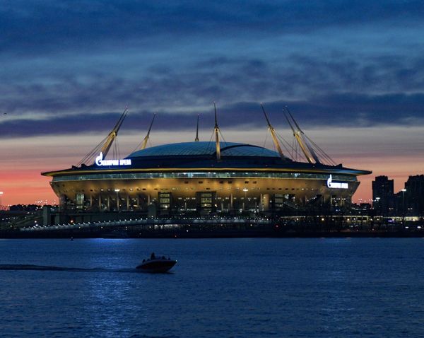 Вид на стадион Газпром-Арена в Санкт-Петербурге - Sputnik Азербайджан