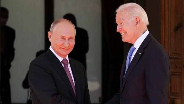 Встреча президентов России и США Владимира Путина и Джо Байдена в вилле Ла-Гранж в Женеве, 16 июня 2021 года - Sputnik Азербайджан