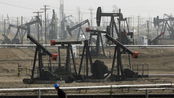 Нефтяные качалки, фото из архива - Sputnik Азербайджан