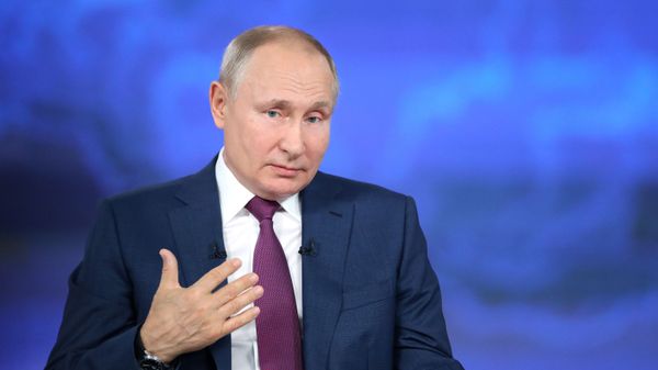 Rusiya prezidenti Vladimir Putin, 30 iyun 2021-ci il - Sputnik Азербайджан