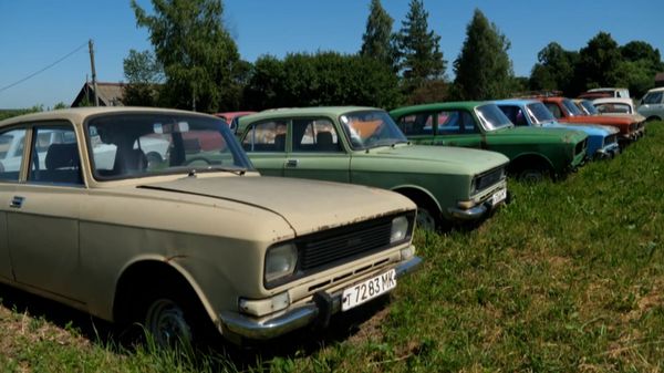 Те самые Москвичи: как выглядит кладбище советских автомобилей - Sputnik Азербайджан