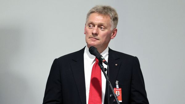  Заместитель руководителя администрации президента, пресс-секретарь президента РФ Дмитрий Песков - Sputnik Азербайджан
