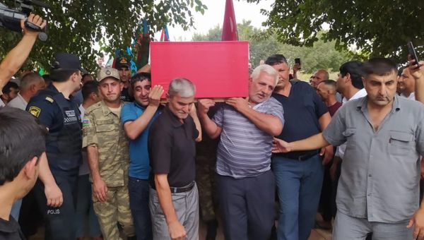 Fərman Yaqublunun dəfn mərasimi - Sputnik Азербайджан