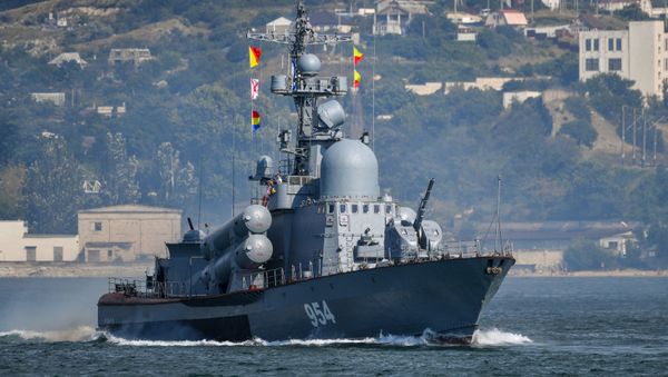 LIVE_СПУТНИК: Парад ко Дню Военно-морского флота РФ - Sputnik Азербайджан