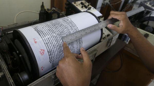 Сейсмограф в научном центре - Sputnik Азербайджан