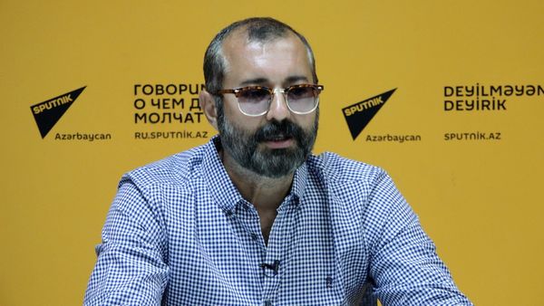 Тимур Шафир: между Азербайджаном и Россией нет языковых барьеров - Sputnik Азербайджан