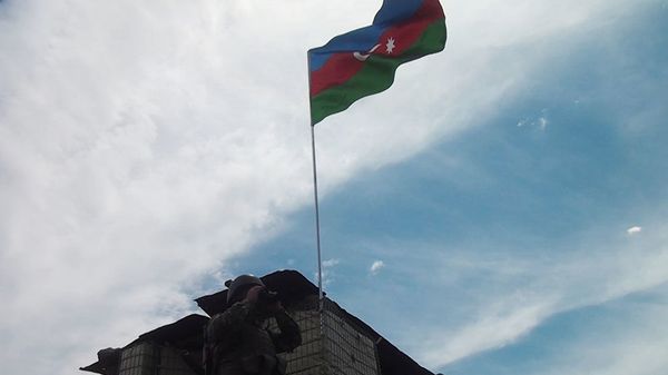 Азербайджанский военнослужащий на боевой позиции, фото из архива  - Sputnik Азербайджан