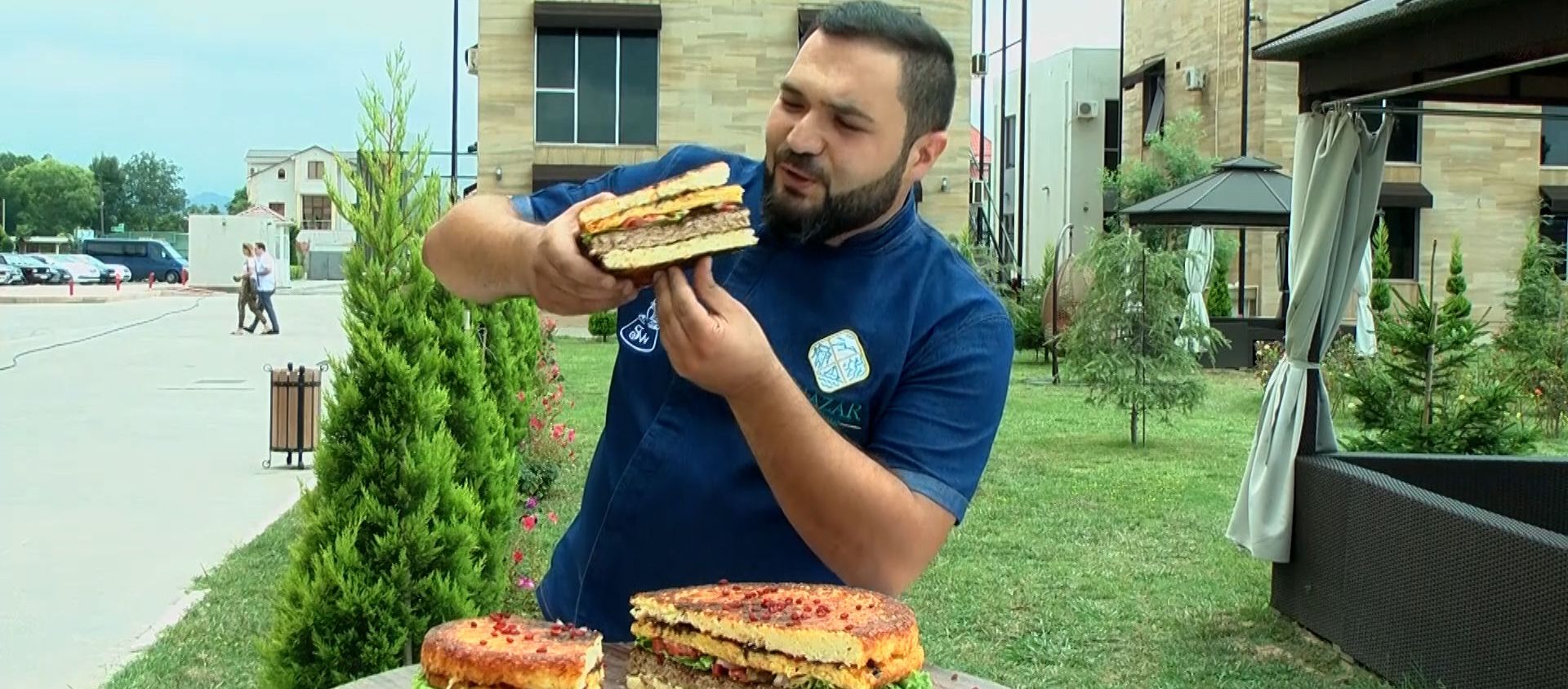 Современная интерпретация старинного блюда: готовим бургер-шамы вместе с шеф-поваром - Sputnik Азербайджан, 1920, 02.08.2021