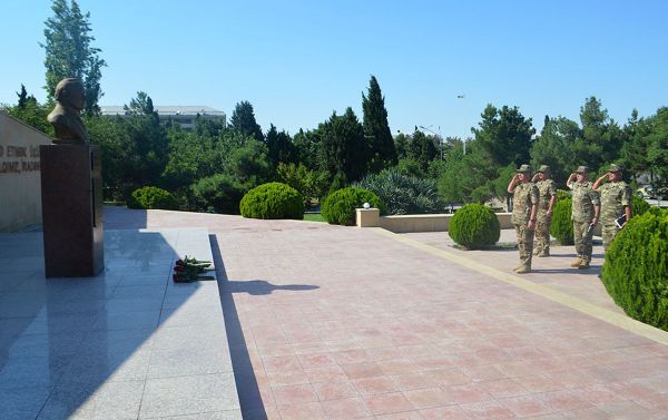 Quru Qoşunları Komandanlığının bir neçə hərbi obyekti istifadəyə verilib - Sputnik Азербайджан