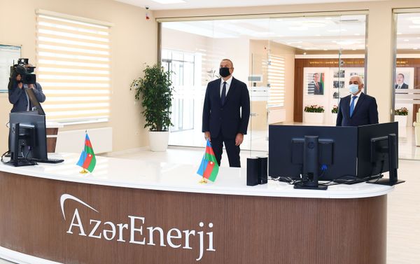 Prezident İlham Əliyev əsaslı şəkildə yenidən qurulan “Abşeron” yarımstansiyasının açılışında - Sputnik Азербайджан