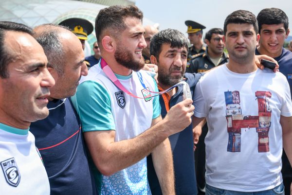Встреча олимпийской сборной Азербайджана в аэропорту Гейдар Алиев в Баку. - Sputnik Азербайджан