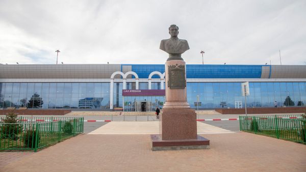 В махачкалинском аэропорту имени дважды Героя Советского Союза Амет-Хана Султана - Sputnik Азербайджан