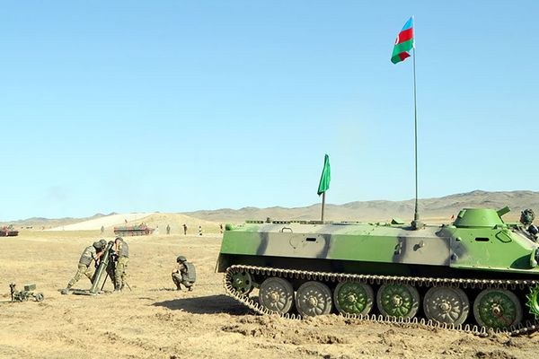 Азербайджанские военнослужащие ведут подготовку к конкурсу «Мастера артиллерийского огня» - Sputnik Азербайджан