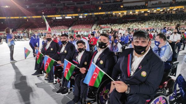 Azərbaycan paralimpiyaçıları Tokio 2020 XVI Yay Paralimpiya Oyunlarının açılış mərasimi  - Sputnik Азербайджан