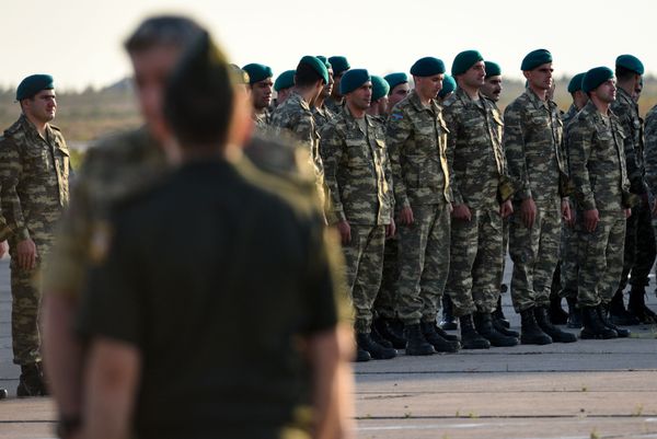 Азербайджанские миротворцы, выполнявшие свои служебные обязанности в Афганистане, были выведены из этой страны и вернулись на родину. - Sputnik Азербайджан