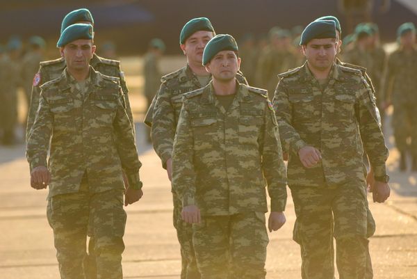 Азербайджанские миротворцы, выполнявшие свои служебные обязанности в Афганистане, были выведены из этой страны и вернулись на родину. - Sputnik Азербайджан