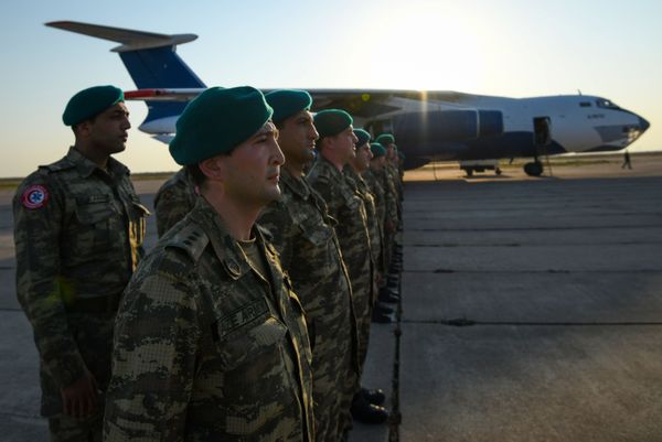 Азербайджанские миротворцы, выполнявшие свои служебные обязанности в Афганистане, были выведены из этой страны и вернулись на родину. - Sputnik Азербайджан