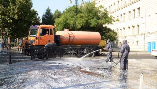 Bakıda küçələrin dezinfeksiyası - Sputnik Азербайджан