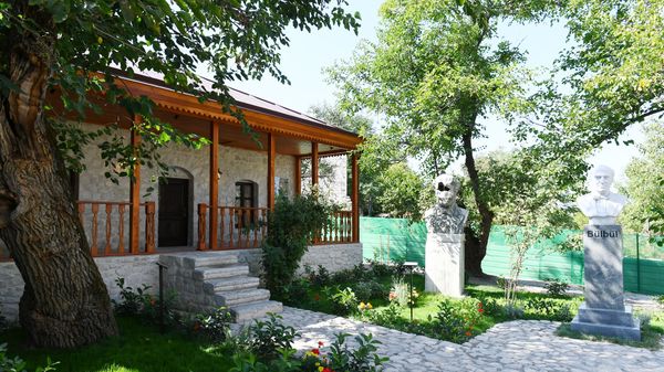  Şuşada Bülbülün ev-muzeyi - Sputnik Азербайджан