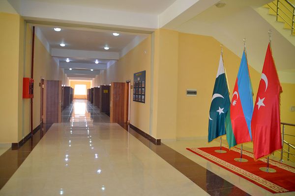 Müdafiə Nazirliyinin rəhbərliyi “Üç qardaş - 2021” təliminə hazırlıq işləri ilə tanış olub - Sputnik Азербайджан