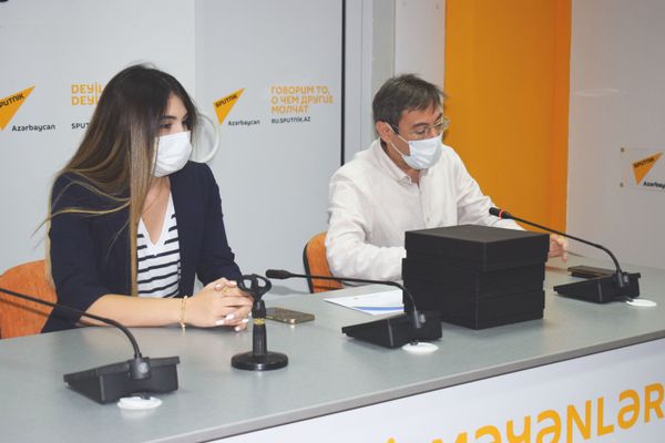 Церемония награждения победителей международного конкурса в мультимедийном пресс-центре Sputnik. - Sputnik Азербайджан