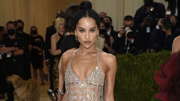 Зои Кравиц на Met Gala 2021 в Нью-Йорке      - Sputnik Азербайджан