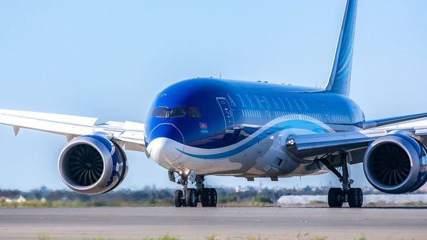 Пассажирский самолет AZAL, фото из архива - Sputnik Азербайджан