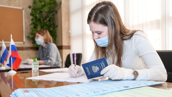 19 сентября 2021 года. Выборы депутатов Госдумы, законодательных органов и глав субъектов федерации в России (Баку)  - Sputnik Азербайджан